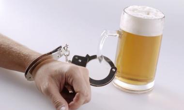 Õlle alkoholism on kahjulik ja ohtlik sõltuvus